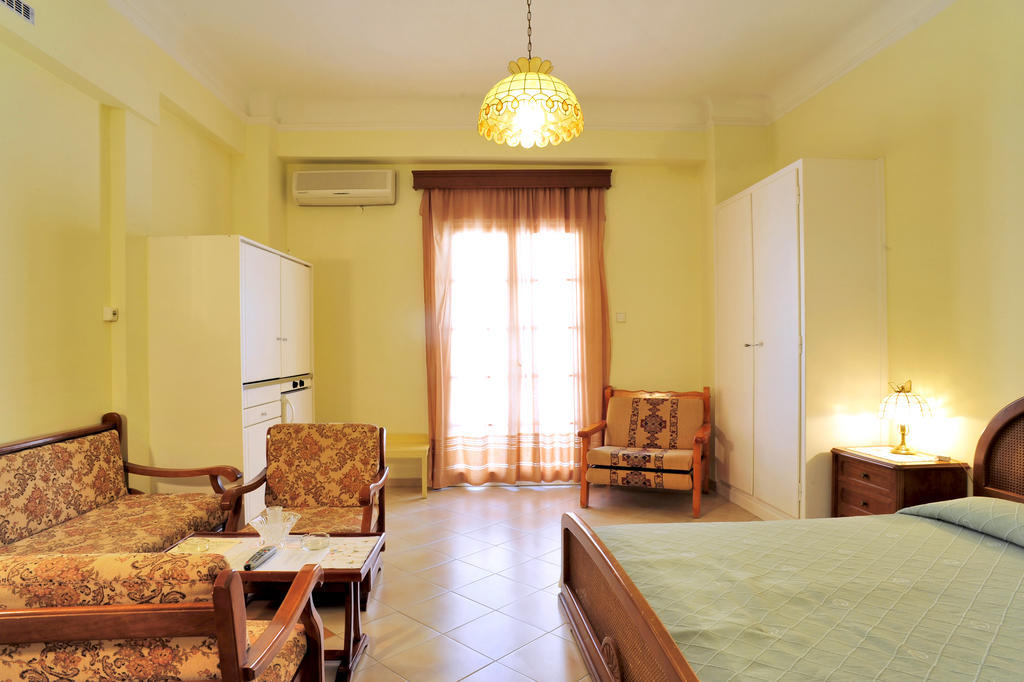 Sea Colours Rooms & Apartments Ermoupoli Rum bild