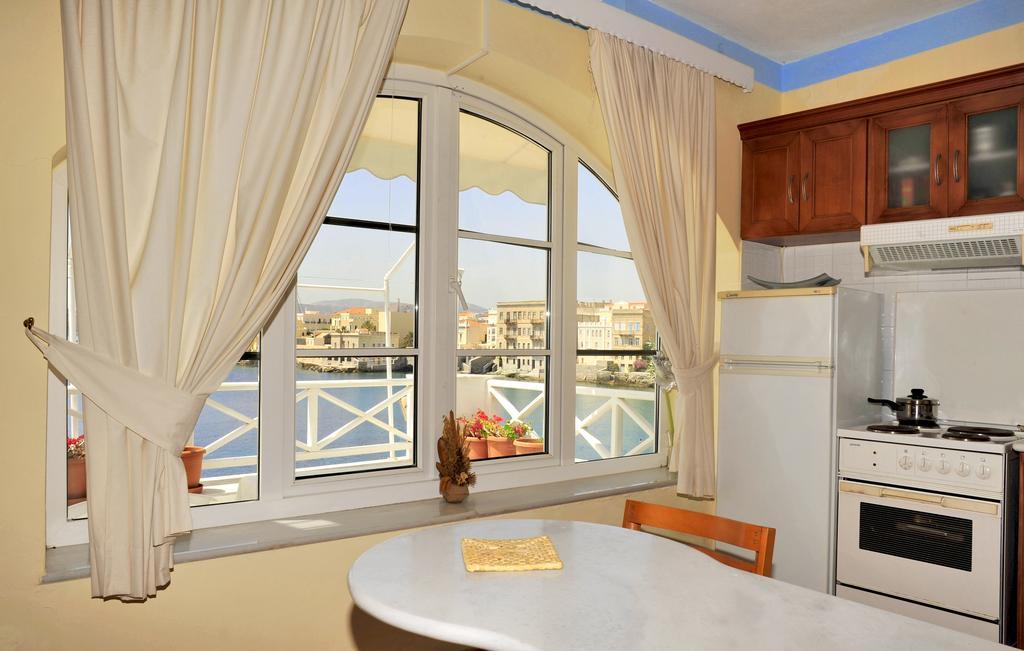Sea Colours Rooms & Apartments Ermoupoli Rum bild